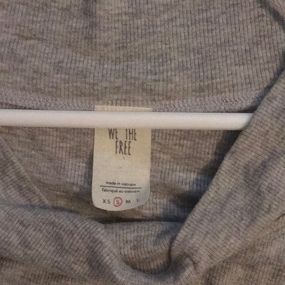 Free People gray long shirt/poncho - Picture 5 of 5